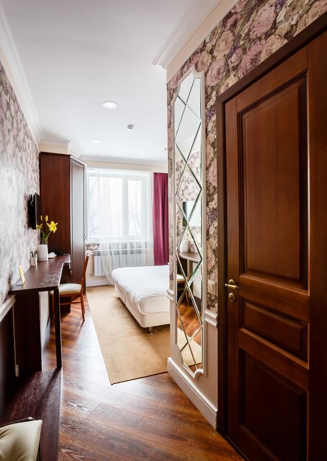 Отель Brown Hotel Нур-Султан