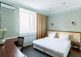 Отель Brown Hotel Нур-Султан Улучшенный двухместный номер с 1 кроватью или 2 отдельными кроватями-12